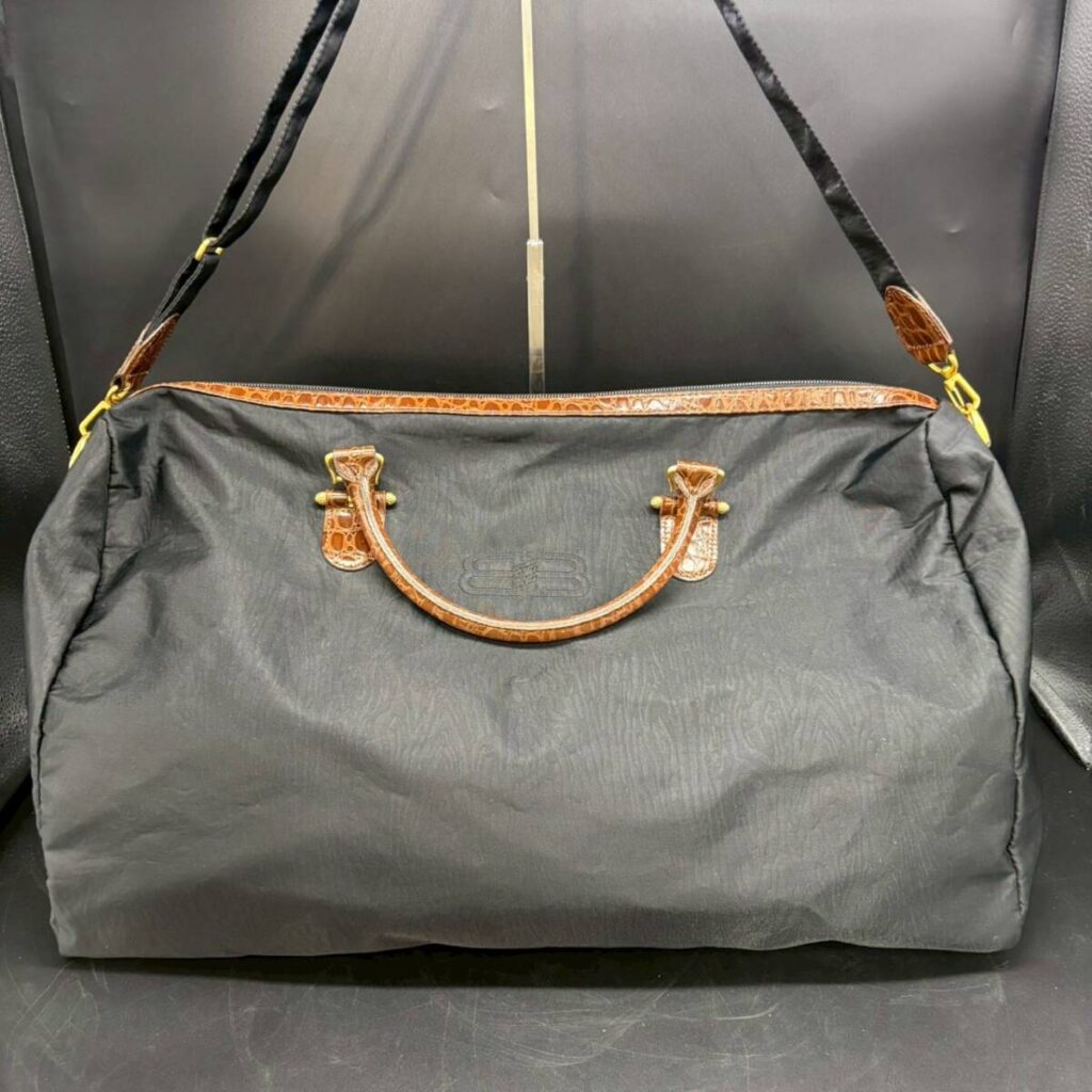 大阪府吹田市で出張買取したBALENCIAGA BBロゴ 2WAYボストンバッグ